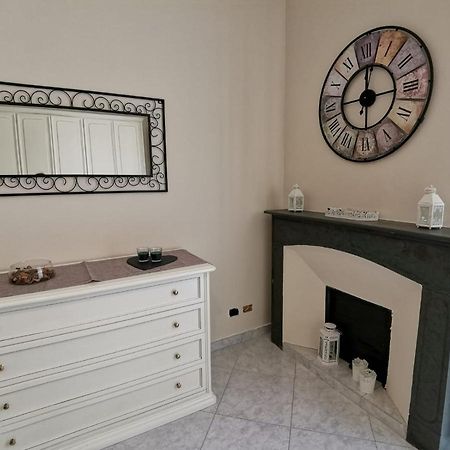 Ferienwohnung Casa In Centro Ventimiglia Exterior foto