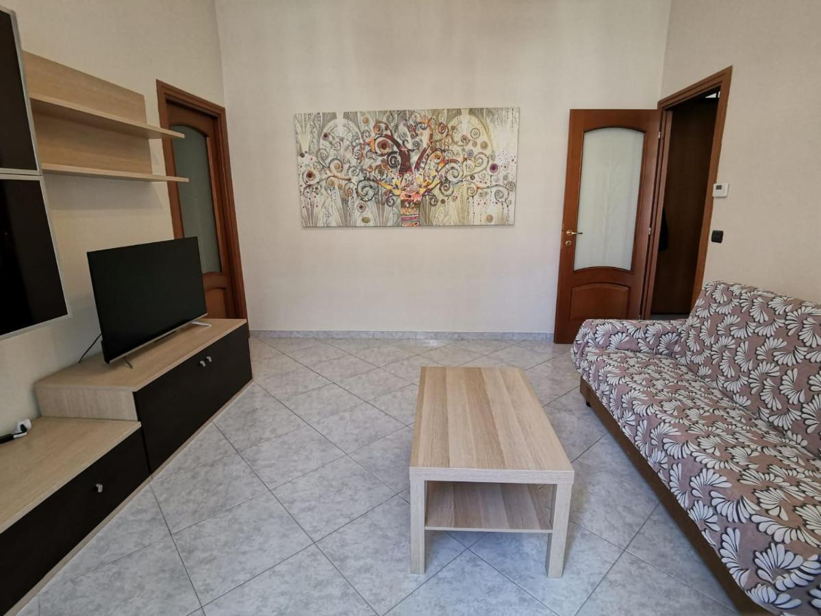 Ferienwohnung Casa In Centro Ventimiglia Exterior foto